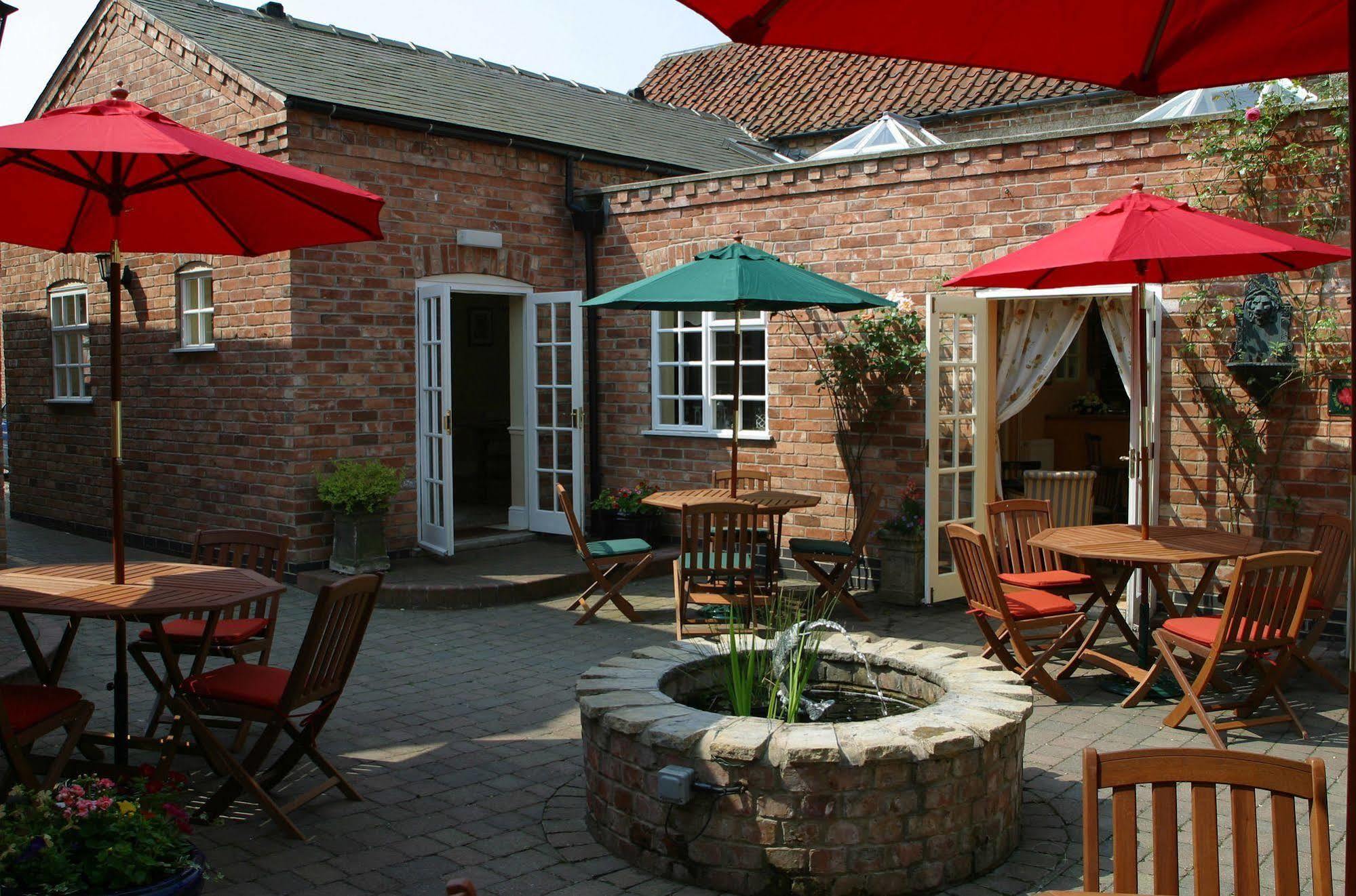 The Cottage Hotel Bradmore  Екстер'єр фото